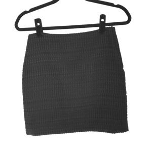Black textured skirt